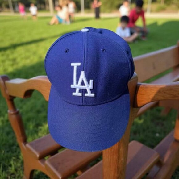 Los Angeles Dodgers Royal Blue Clean Up Adjustable Cap - MLB, Relaxed Fit - Picture 1 of 3